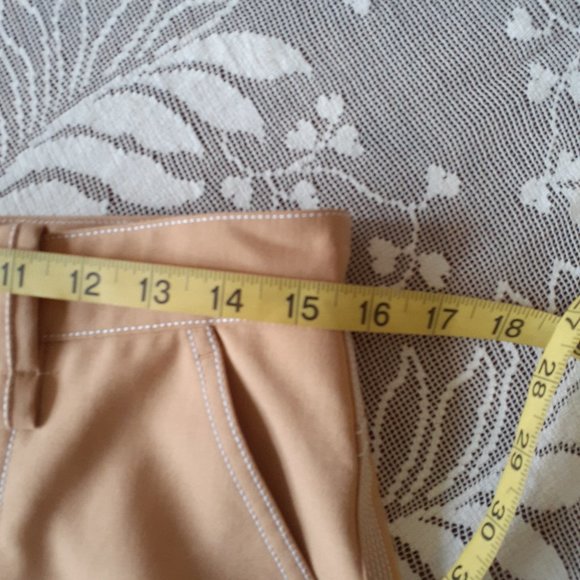 Chloe' Cropped Pants - Picture 12 of 15